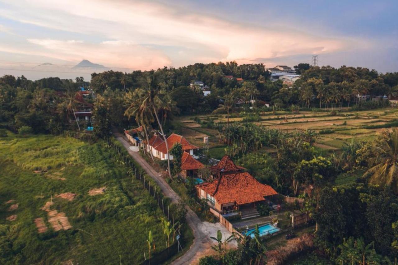Villa Nextdoor Nature Yogyakarta Бантул Екстериор снимка
